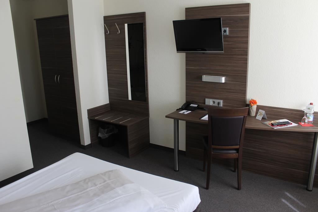 Hotel Weissach Am Neuenbuehl Δωμάτιο φωτογραφία